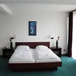 Mainbogen 호텔 3*