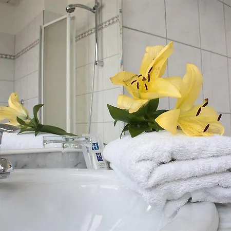 Mainbogen Hotel 3*