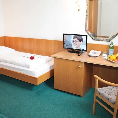 Mainbogen Otel Offenbach am Main