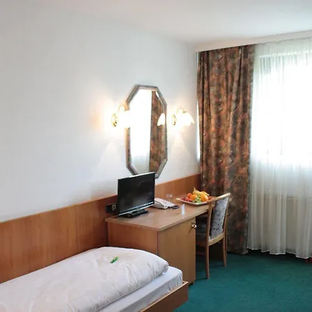 Mainbogen 3* Offenbach am Main