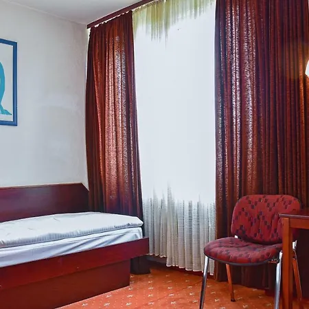 Hotel Mainbogen 3*